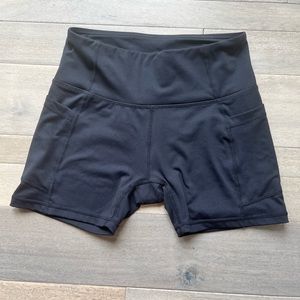5” Black Baleaf Biker Shorts with pockets-size small